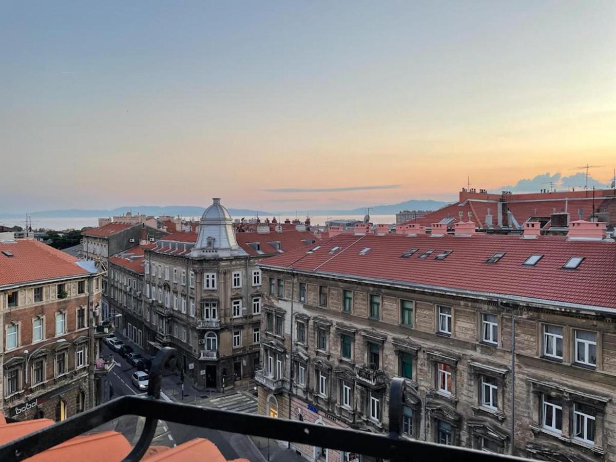 Condo In Town Centre Rijeka Exterior photo